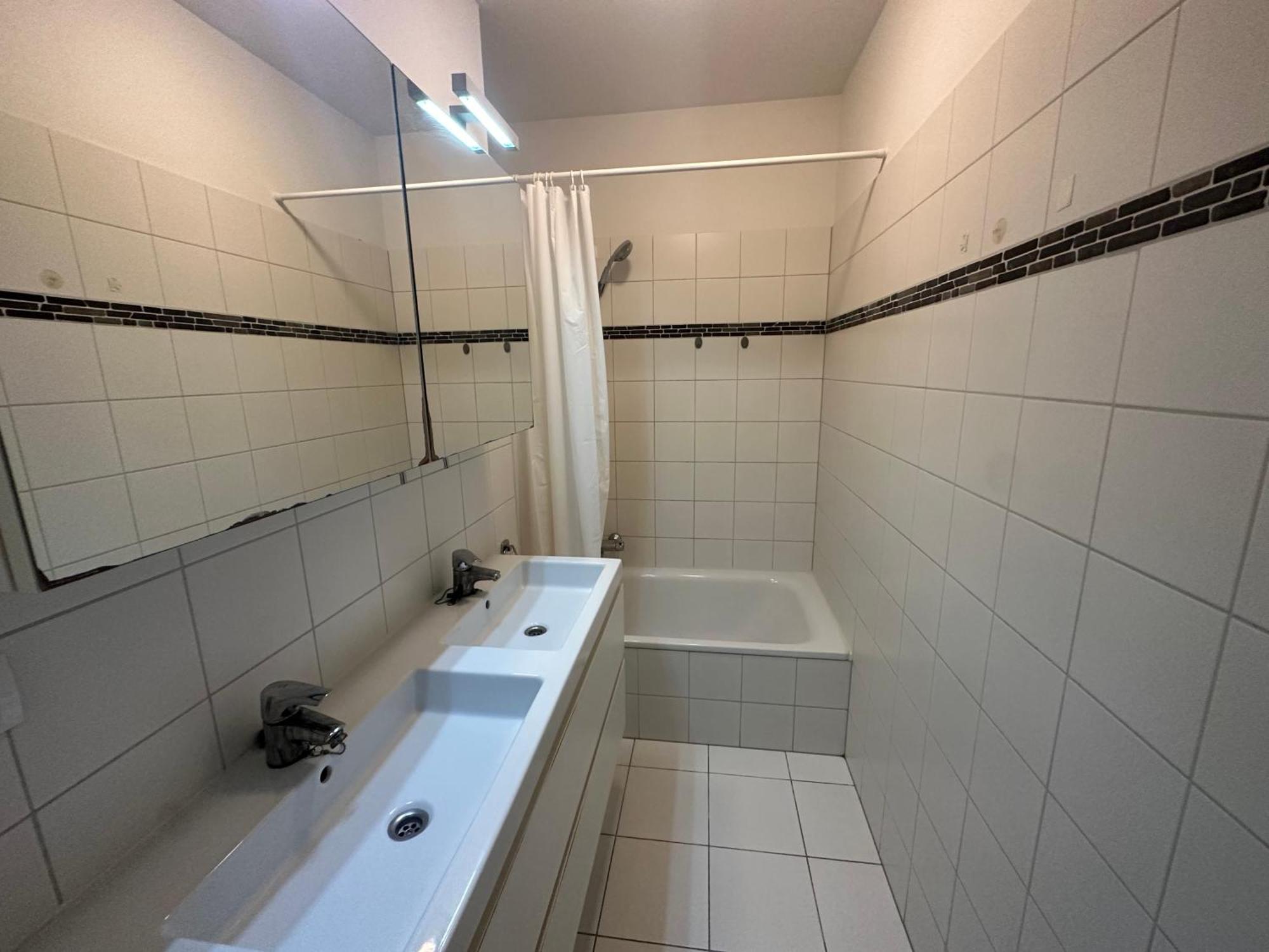 2 Bedroom Apartment In Center With Balcony Brüksel Dış mekan fotoğraf